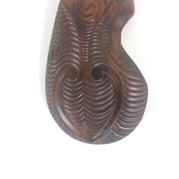 Vintage Maori Wahaika Club Carved Wood Patu Ceremonial New Zealand Art - Picture 2 of 10